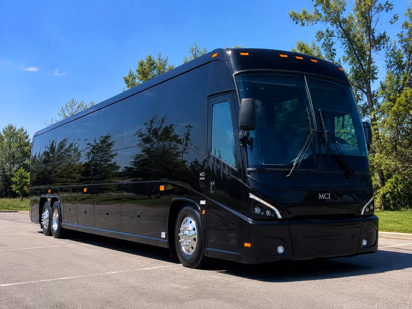 book your group s ou game day charter bus before i 35 beats you to norman